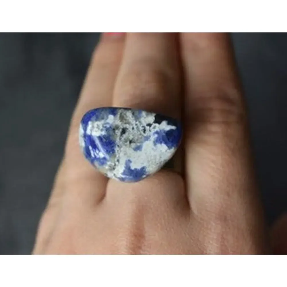 Designer's Ring with Sodalite Size 7.5
